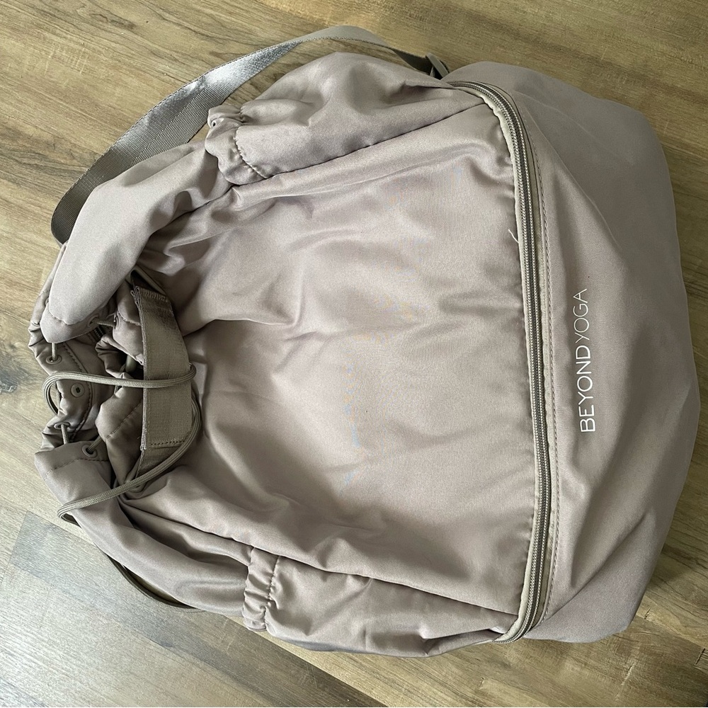 Beyond Yoga Tan Bag